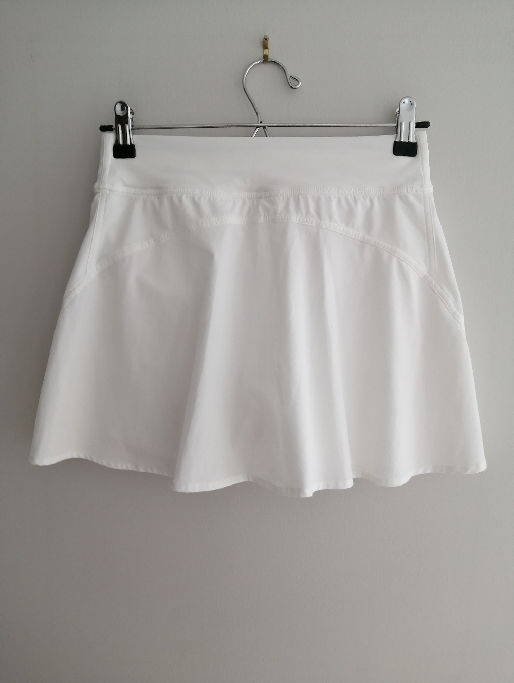 2024 Lululemon Lightweight High-Rise Tennis Skirt Skort White Lined Size 4